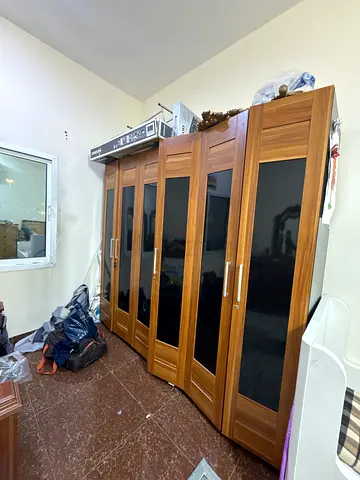 Stylish Wooden Wardrobe with 6 doors 3 section, Sleek Glassy Panels