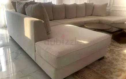 Same like new condition the one brand Ushape sofa