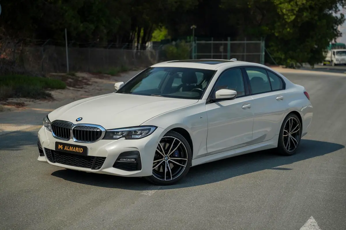 BMW 3-Series 2021 — photo 1 of 15