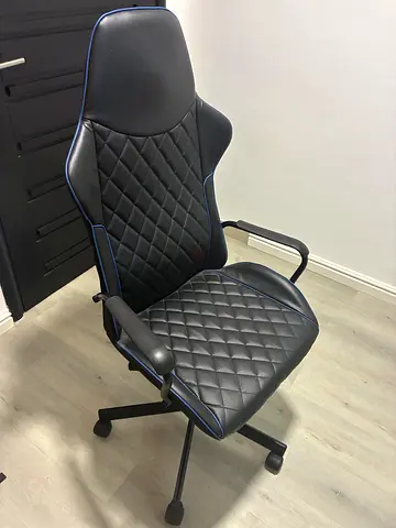 Gaming chair