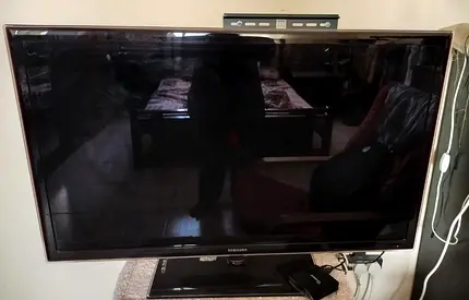 Samsung 46-Inch LCD TV - Excellent Condition (Made in Malaysia)