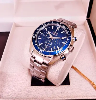Elegant Blue Dial Mens Sport Watch