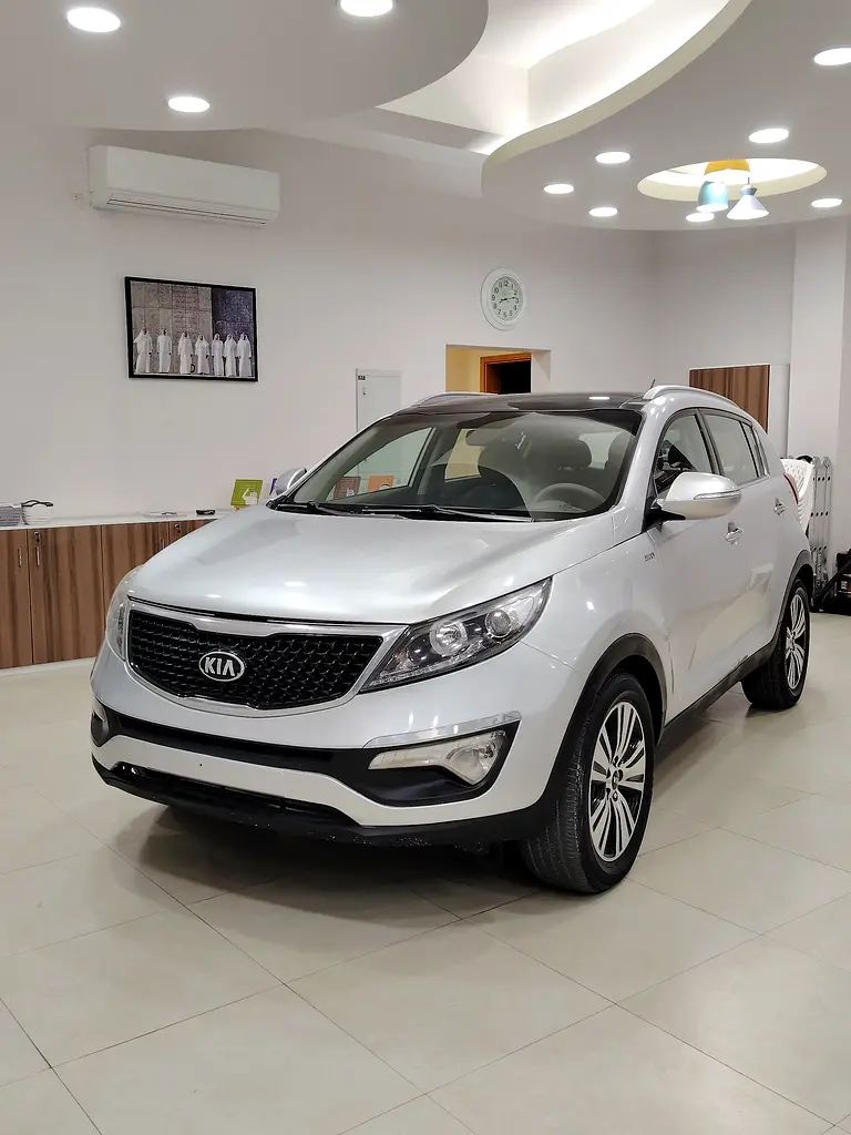 Kia Sportage 2015 — photo 1 of 10