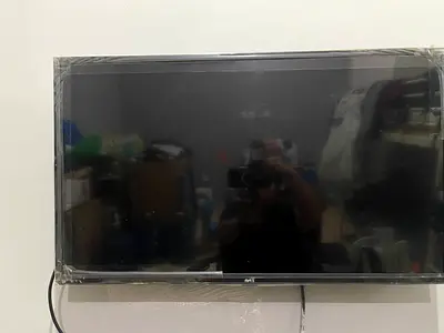 For Sale: 32-inch LED TV in Great Condition