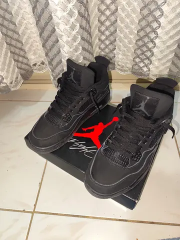 Air Jordan 4 Retro: Iconic Style and Comfort