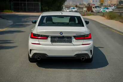 صورة مصغرة 3 لـ 2021 BMW 3-SERIES