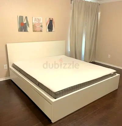 Modern White Bed Frame with Storage queen