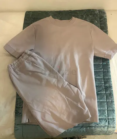 t-shirt and shorts set purple