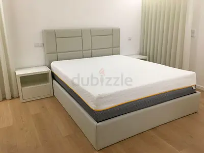 Comfortable and Modern Queen Size Bed Frame