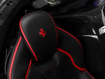 صورة مصغرة 17 لـ 2018 Ferrari LA FERRARI APERTA