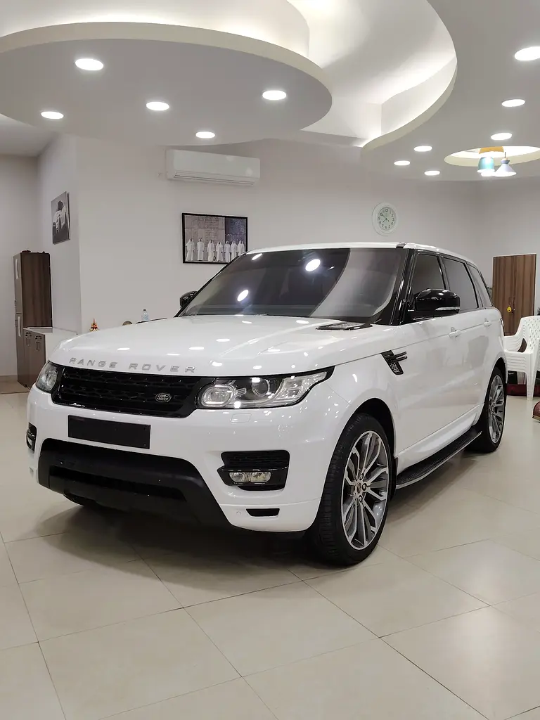 Land Rover Range Rover Sport 2016 — photo 1 of 13