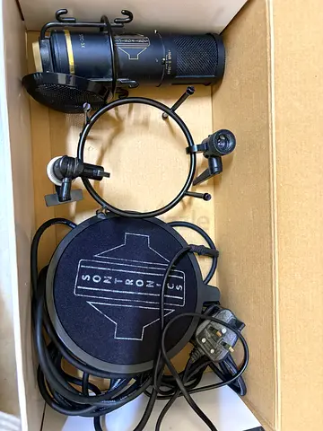 Professional Condenser Microphone with Accessories