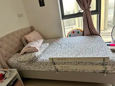 Elegant Bed Frame for Sale - Comfortable and Stylish