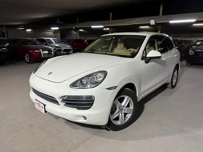 PORSCHE CAYENNE S 2012 | 14-WAY ADAPTIVE SEATS | SUNROOF | PORSCHE SERVICE HISTORY