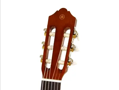 Yamaha Acoustic Guitar الفجيره