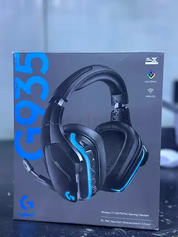 logitech G935 gaming heeadset