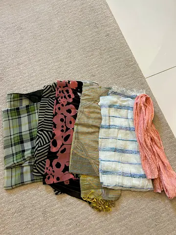 Scarfs