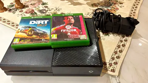 Xbox one console with cd games