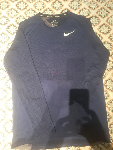 Nike Long Sleeve Sports Top in Excellent Condition