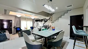 Upgraded Spacious Villa | Furnished &amp; Unfurnished | Near School