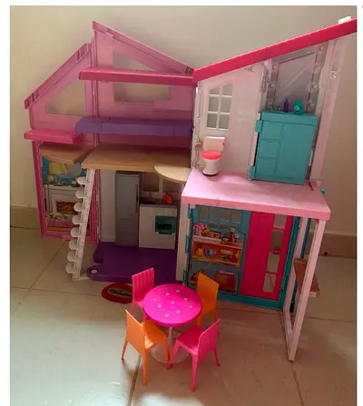 Barbie Malibu Doll House