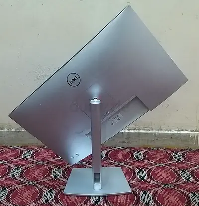 2K 27inc Bezel Less IPS Display QHD LED Monitor With  HDMI + Hidrolic Stand Model No U2722D