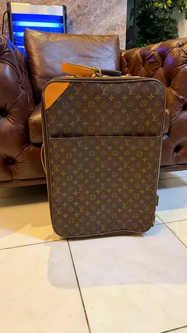 Louis vuitton travel bag / luggage bag