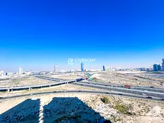 Fully Furnished | Spacious | Mid Floor