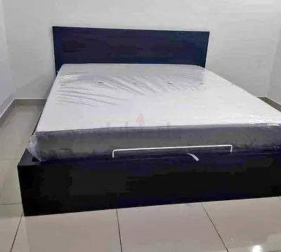IKEA Malam Ottoman king size size 180×200cm bed with inside full storage and IKEA mattress is