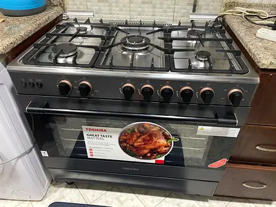 Toshiba Gas Oven Range - Perfect for Your Kitchen