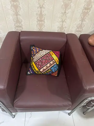 Comfortable 5 seater Maroon sofa