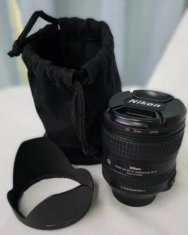 Nikon 24-85mm 13.5-4.5G (with Cover, Hood, and Bag)