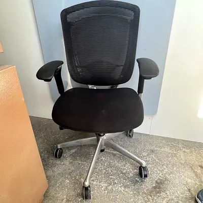 Contessa or Okamura office chair