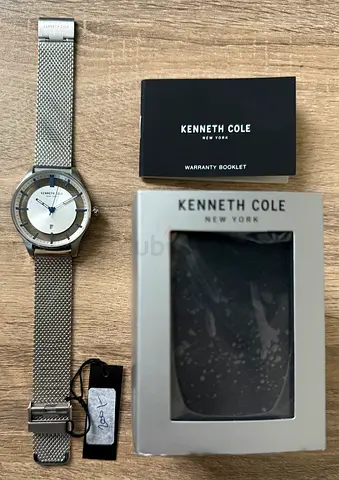 Stylish Kenneth Cole Watch in Excellent Condition