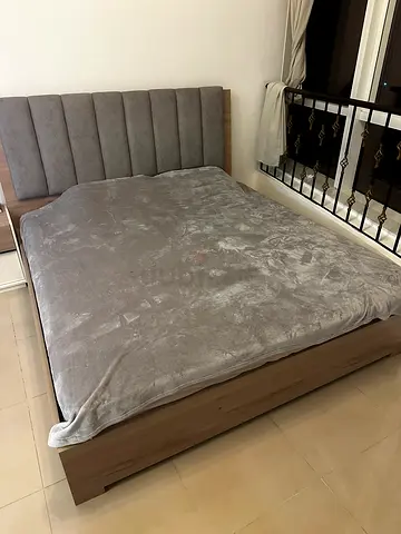 Stylish Queen Size Bed, Headboard
