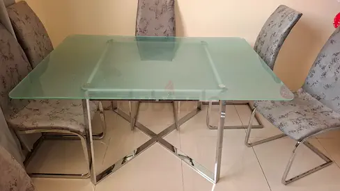 Modern Glass Dining Table with 6 Stylish Chairs