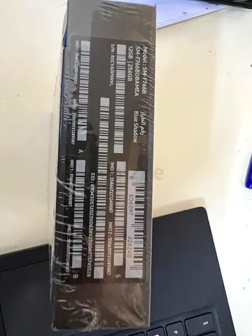 Samsung Galaxy Z Flip 7 (256GB) - Brand New Mobile Device in Box - Unopened!