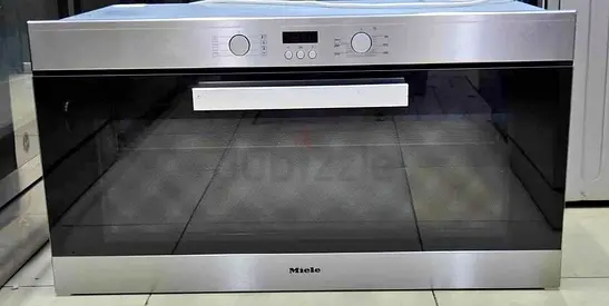 Miele New condition Oven 90 cm