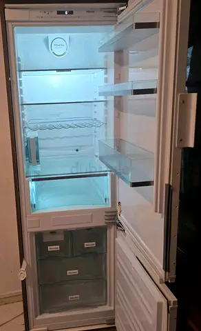 Miele built in fridge bottom freezer made in Germany