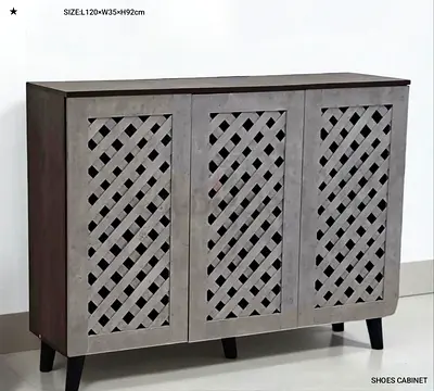 Stylish Shoes Cabinet with Elegant Lattice Design