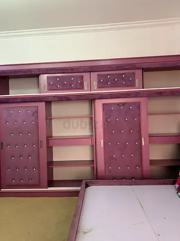 Elegant Pink Wardrobe with Chic Design