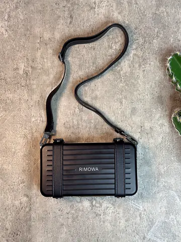 Cross body aluminum bag