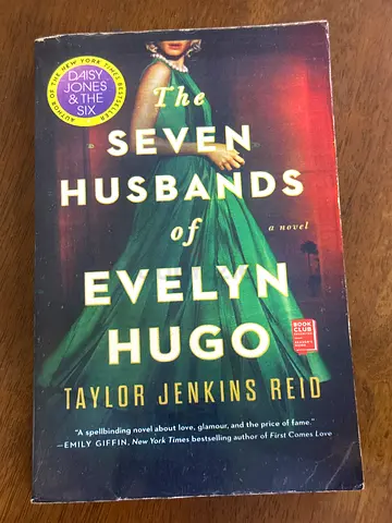 The seven husbands of evelyn hugo book