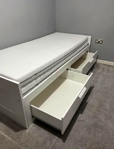 IKEA Brimness Daybed With 2 Mattress and Storage Drawers