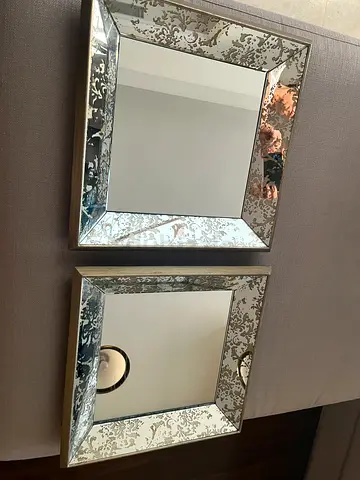 Mirror (set of 2)