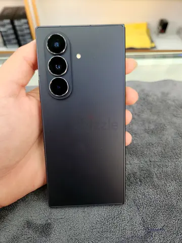 Samsung Galaxy Z Fold 7 256GB with Box