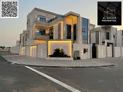 Luxury villa in Al-Haliyo 2 with a swimming pool, rooftop terrace, spacious outdoor seating area, el