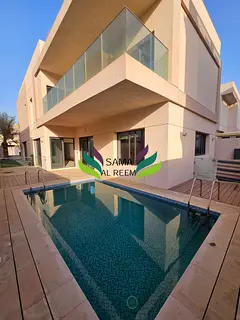 Modern 4 Bed | Private Pool | Maid | JUmeirah 1