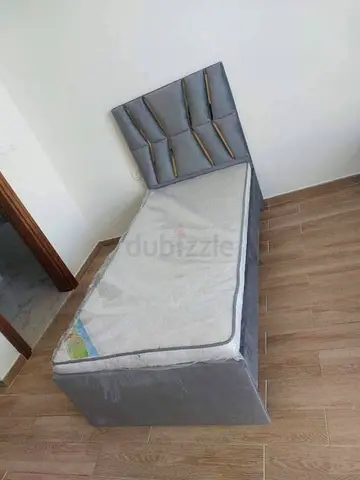 Comfortable Single Bed with mattress modren design available twin size bed