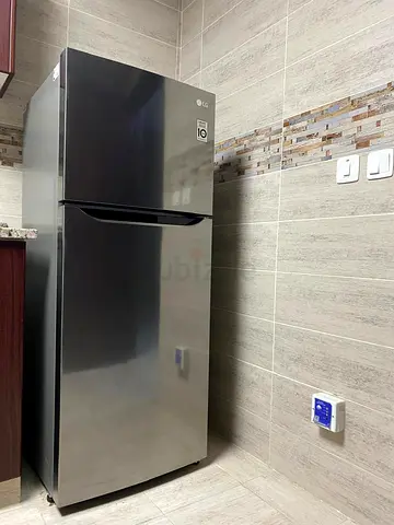 L.G fridge 345 litter for sell